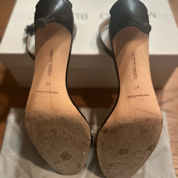 Manolo Blahnik Classic Black Heels chaos - Picture 5 of 5